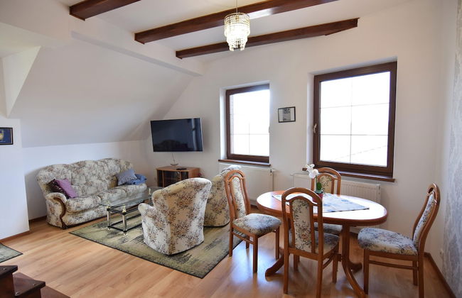 Beautiful Apartment in Prime Lakeside Spot - Photo 14