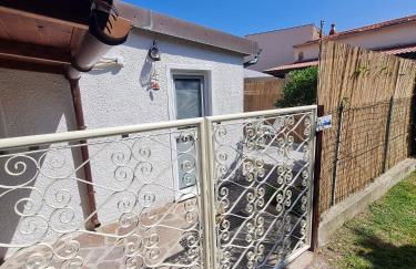 Monolocale con giardino privato, 1 minuto dal mare - Foto 20