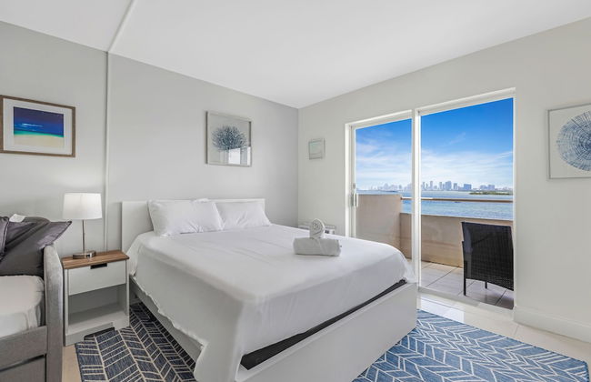 Waterfront Studio Condo in the Heart of Miami - Skyline & Bay Views - Foto 18