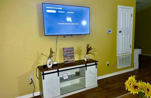 Family Milton Home with Private Pool - Foto 4