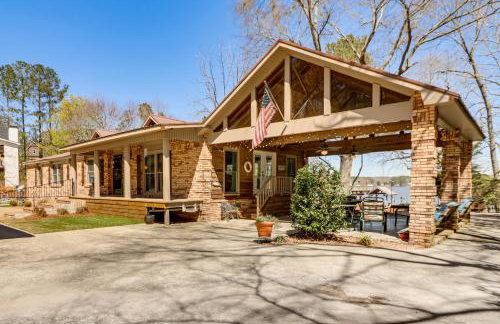 Lakefront Leesburg Home with Private Dock and Ramp! - Foto 1