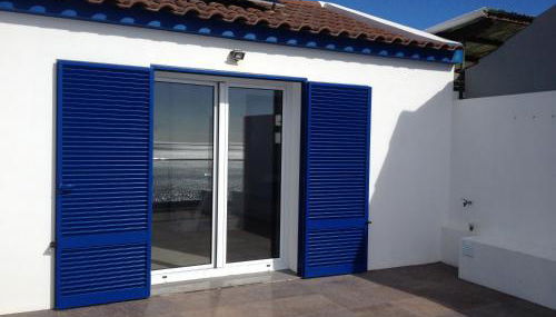 Blue House - Photo 5