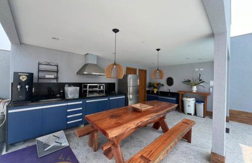 Luxuoso flat na praia de Itaipuacu - Foto 2