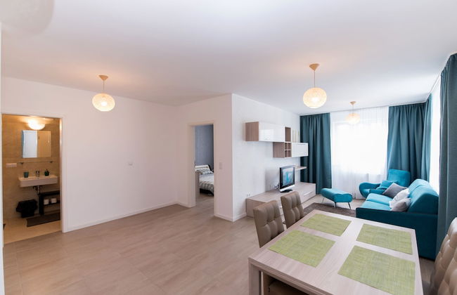 Thomas Apartments - Photo 26