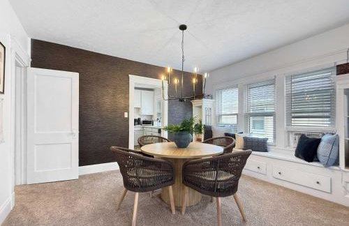 Chic Lakeside Retreat Steps from the Beach - Foto 21