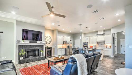 Modern Amarillo House with Fire Pit and Hot Tub! - Foto 4