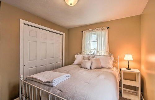 Cottage with Yard, Walk to Historic Attractions - Foto 11