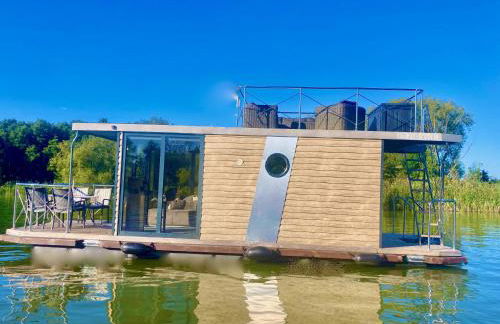 HAUSBOOT - Schwimmende feststehende Ferienwohnung direkt auf der Havel mit Weitblick aufs Wasser - Foto 6