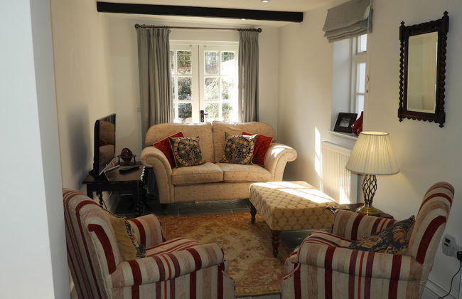 Henry VIII Cottage - Photo 13