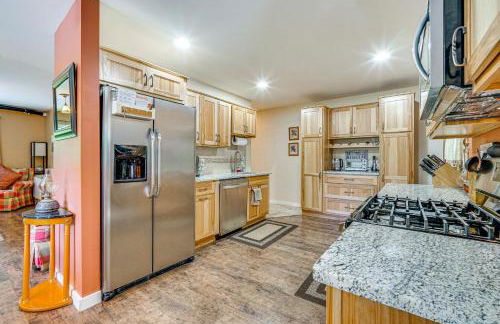 Wilmington Retreat Near Trails, Skiing and Festivals - Photo 3