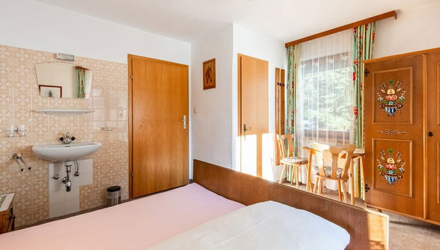 Chalet in Hainzenberg Near Ski Slopes - Foto 5, Habitación