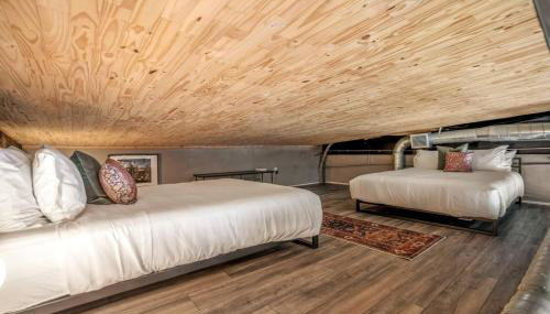 Maltby Motors 1 - The Americano Loft near Downtown - Foto 3