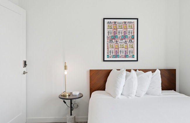Placemakr Marymount Ballston - Photo 49