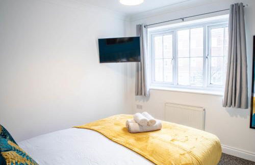 Contractor‑Heaven 5BR Home 4.5 Baths Wakefield - Foto 46