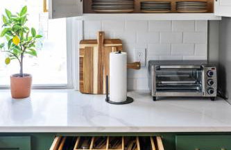 Chic Home with Large Private Yard! Hot Tub, Close To Downtown - Foto 26