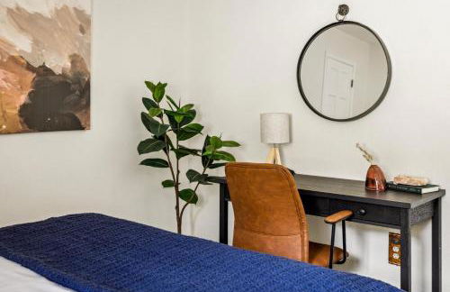 Hot Tub - Scenic Views - Spacious Deck - Game Room - Foto 37