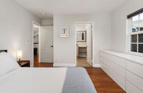 Downtown Culver City House w/ Backyard, AC & Garage - Foto 10