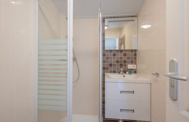 Sunny Giethoorn Cottage - Photo 7