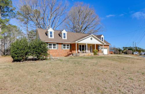 14 Mi to Raleigh Charming Family Home! - Foto 28
