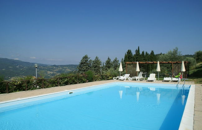Serene Farmhouse in Dicomano With Swimming Pool - Photo 23