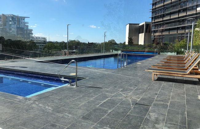 High-End Riverside Home - Foto 19