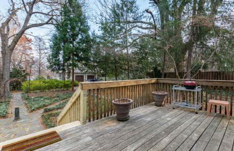 Cozy Home with BBQ Near Arts & Dining Hotspots - Foto 9