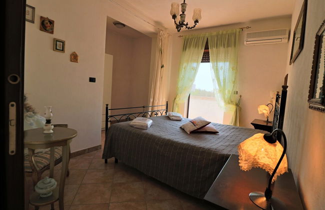 Residence Blues - Photo 14