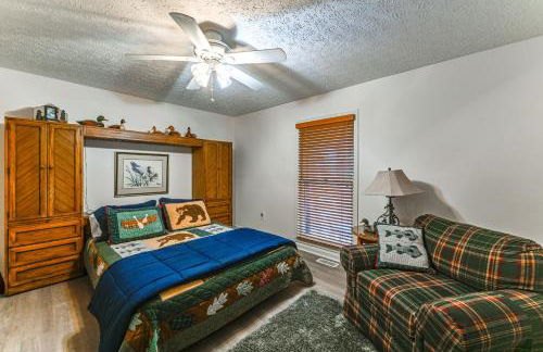 Deck and Community Perks Sky Valley Home! - Foto 26