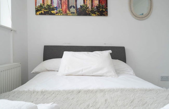 Host Stay Martlet House - Photo 21