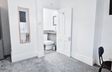 Spacious Room at The Burford Hideaway - Foto 24