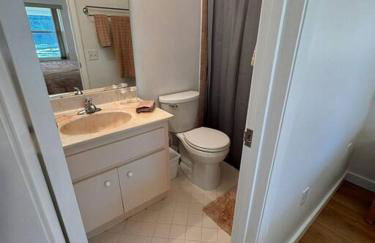 Stylish budget friendly retreat! - Foto 12