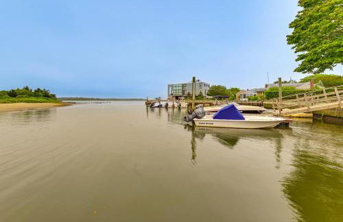 Bayfront East Quogue Retreat with Private Boat Dock - Foto 24