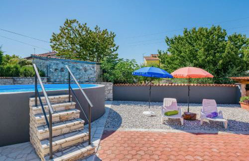 Apartment with pool Visnjan - Photo 11