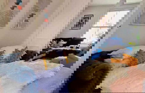 Stylish 3 Bedroom Townhouse in Brockley With Large Garden - Foto 9