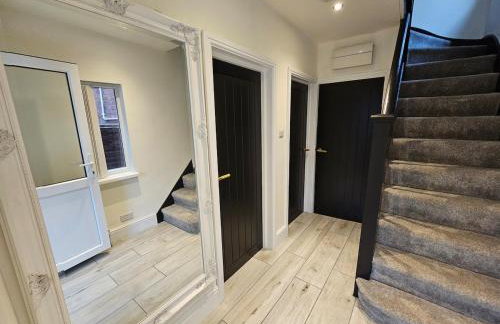 The Rocky Luxe - 4 Bedrooms - Parking - Sleeps 8 - Foto 13