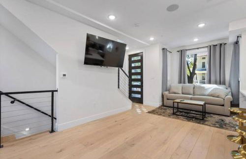 Capitol Hill 3 Charming Townhouse in Downtown DC with Modern Kitchen with Rooftop views - Foto 34