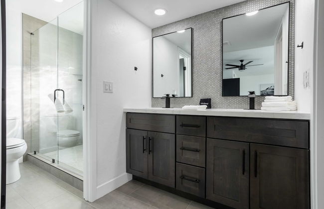 Grayhawk by Avantstay Modern Home w/ Pool, Hot Tub, Bocce, Fire Pit, Pool Table, Putt-putt & Putting Green - Foto 19