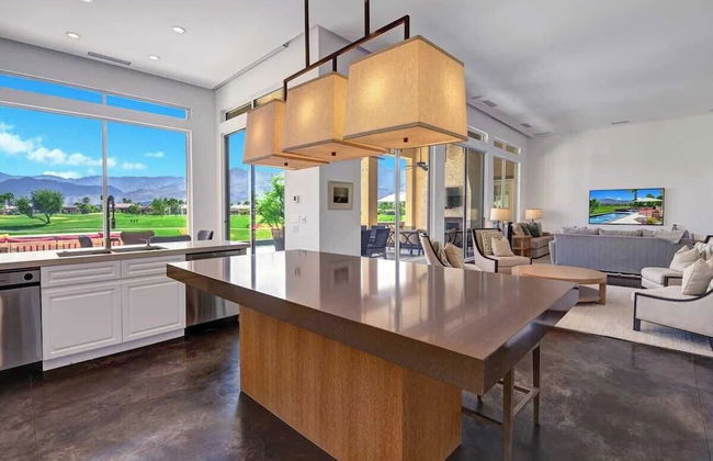 Legends by Avantstay Stunning Golf Villa Featuring Spa, Pool & Fire-pit - Foto 8