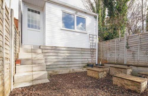 Spacious 3 Bedroom Home with PS5 and Pool Table Near O2 Arena Canary Wharf and Elizabeth Line to Central London - Foto 7