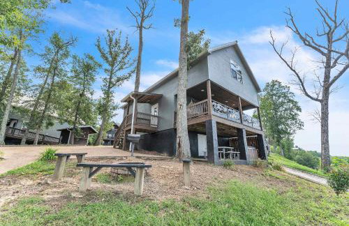 Rivers Ledge Cabin with breathtaking views hot tub & indoor pool - Photo 33