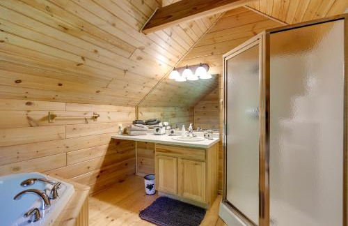 Lakefront Hazelhurst Cabin Dock and Pool Table - Foto 12