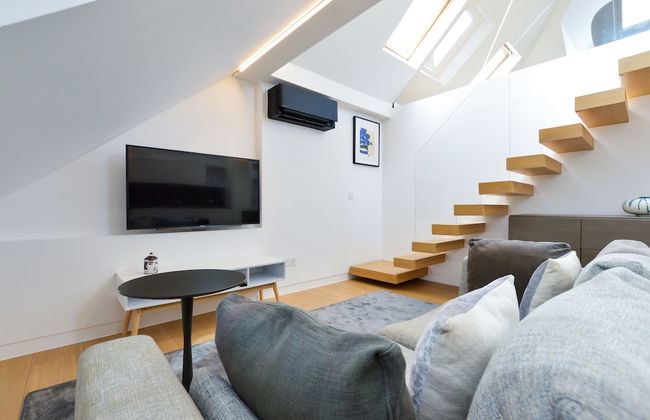 Soho Penthouse by Concept Apartments - Photo 8