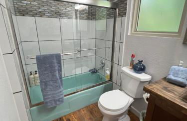 Barn Door Themed Garvan Gardens Blue Bungalow - Foto 15