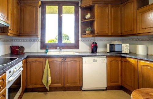 Can Noguer – Casa con piscina y jardín - Photo 18