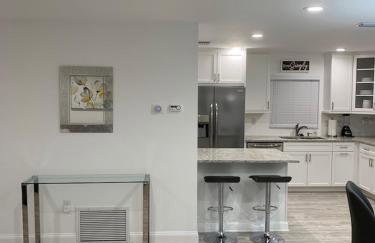 Near Beaches & IMG Academy, Mins to Downtown - Foto 2