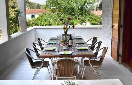 Private luxury Villa AZZURRO on Solta for up to 10 persons, free parking, very close to beach! FREE Kajak & Mountainbikes, GREAT living area & privacy! - Foto 20