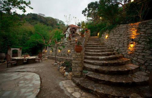 Angela's River Paradise Cottages - Foto 25