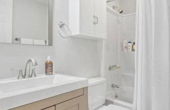 Luxury 4BR Family-Perfect House - Foto 19