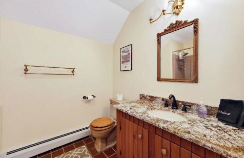 Chalet Across from Holiday Valley Walk to Lifts - Foto 41