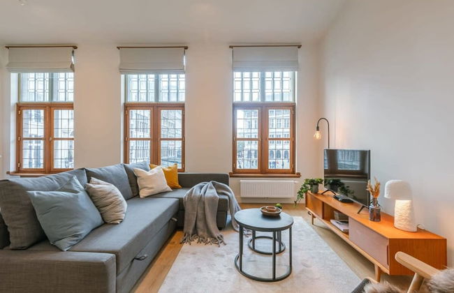 Modern Apartment Located at Historical Main Square - Photo 26